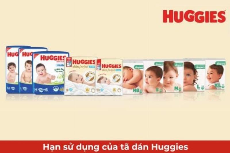 Hình ảnh bao bì bỉm Huggies với vị trí ghi hạn sử dụng, minh họa cách đọc thông tin sản phẩm an toàn cho bé